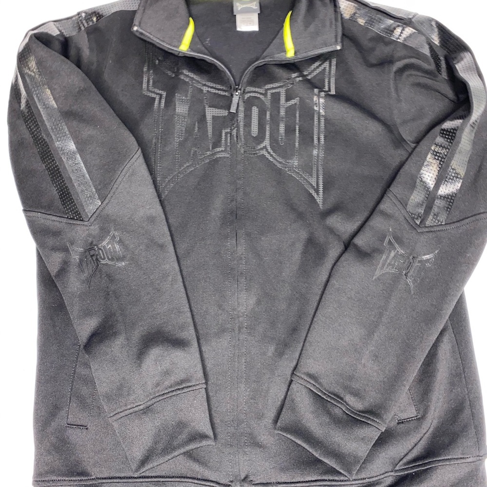 NWOT Men’s “”TAPOUT” Sweater